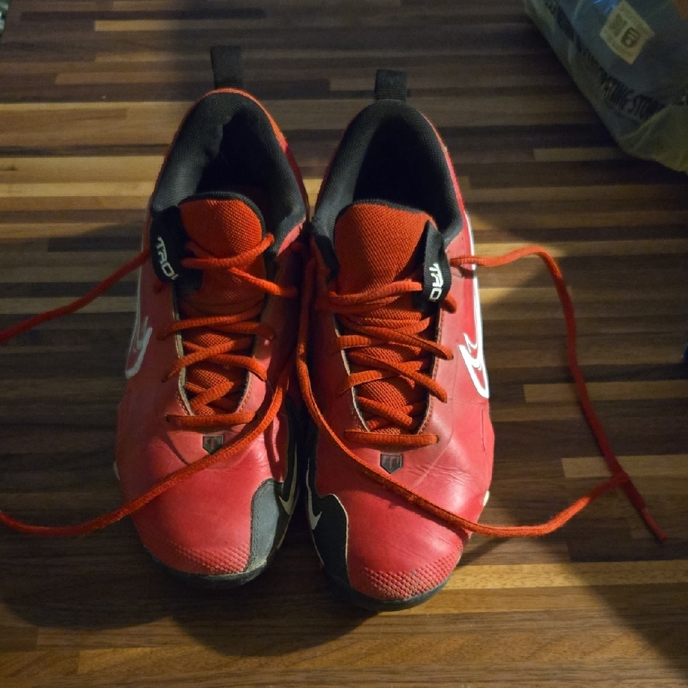 Nike Red and Black Sporty Sneakers
